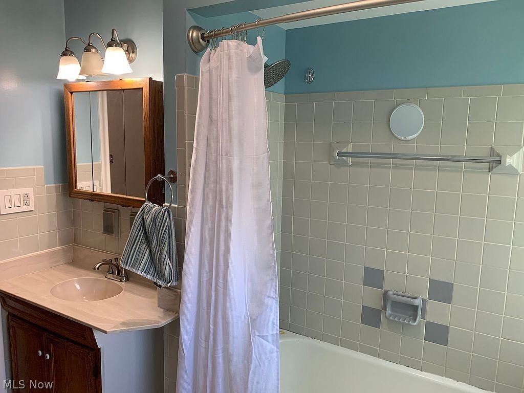 Rolling Hills 1 - Residential