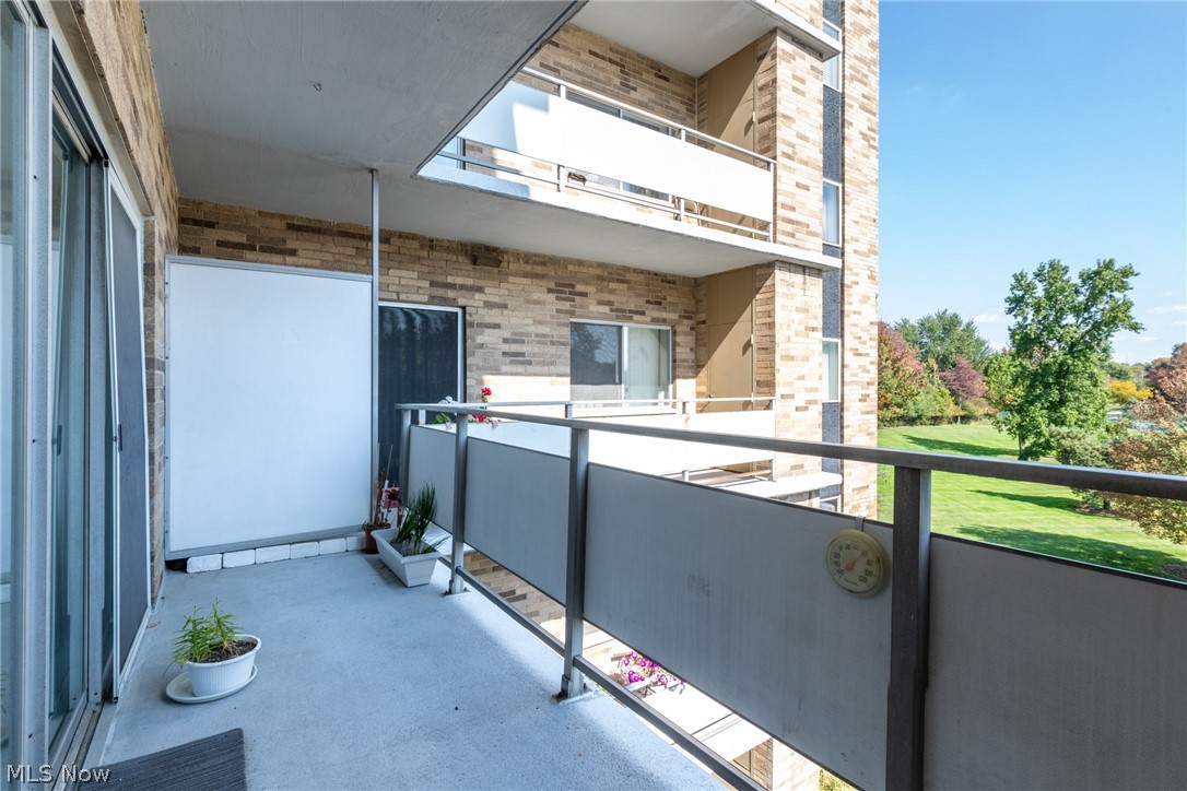 Acacia on the Green - Residential