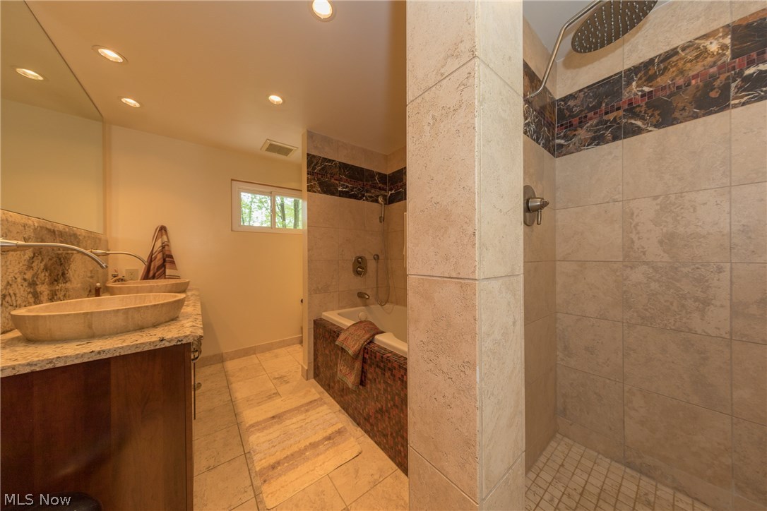 Walton Hills - Residential