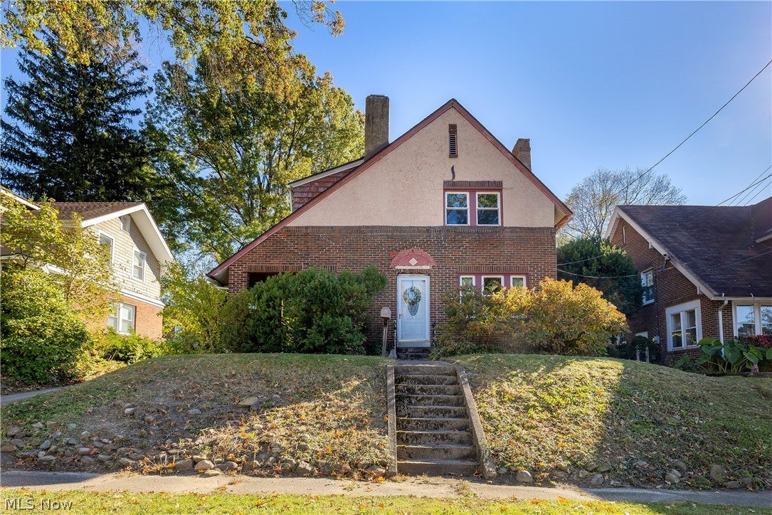 405 Saint Leger Avenue