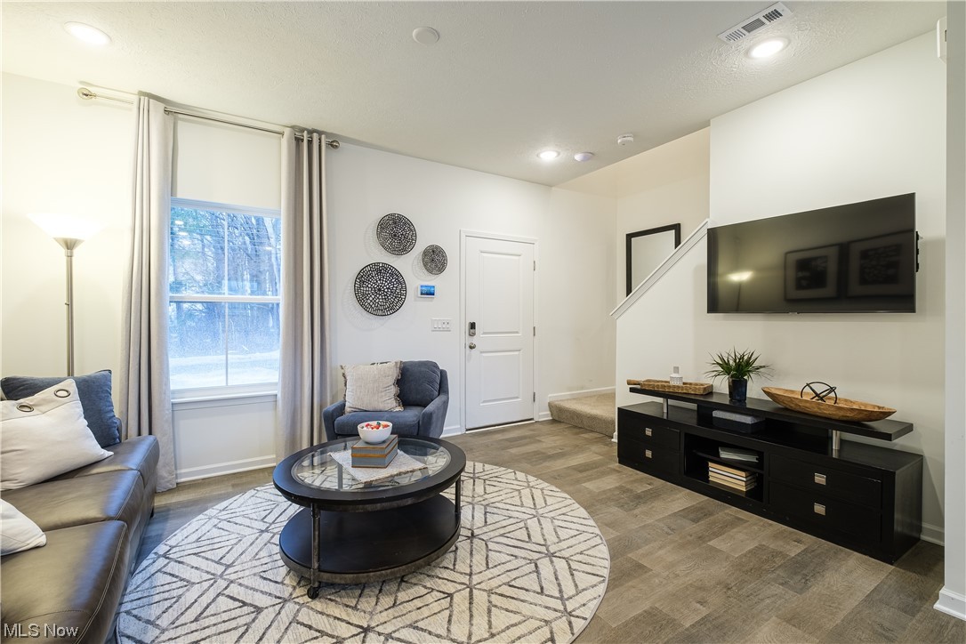 Auld Farm - Residential Lease