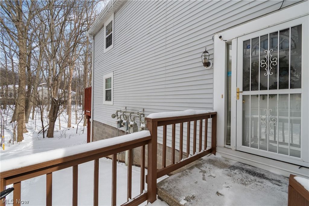 Photo of 3753 Lake Run Boulevard, Stow, OH 44224 (MLS # 5185647)