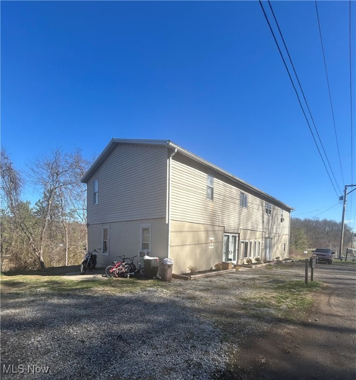 12171 E Pike