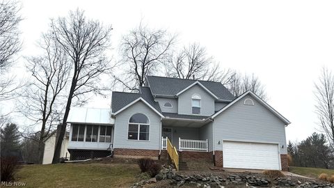 Homes For Sale - 2307 Wittenburg Street<br/> Louisville, OH 44641