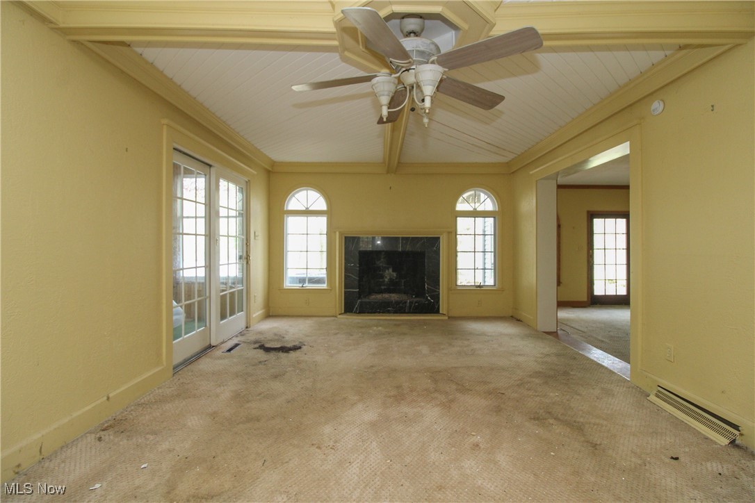 5683 Chestnut Ridge Road, Hubbard, Ohio image 3