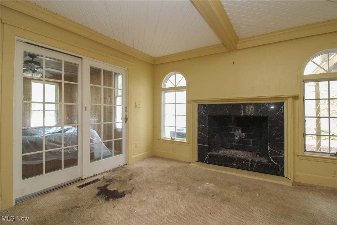 5683 Chestnut Ridge Road, Hubbard, Ohio image 4