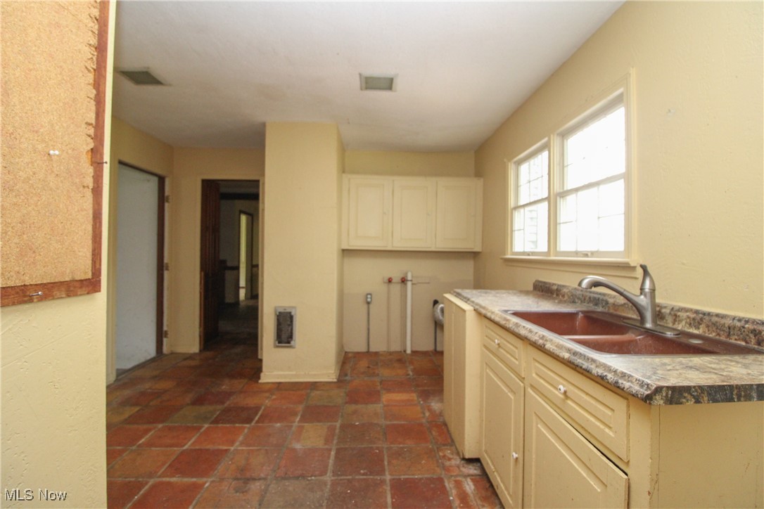 5683 Chestnut Ridge Road, Hubbard, Ohio image 12