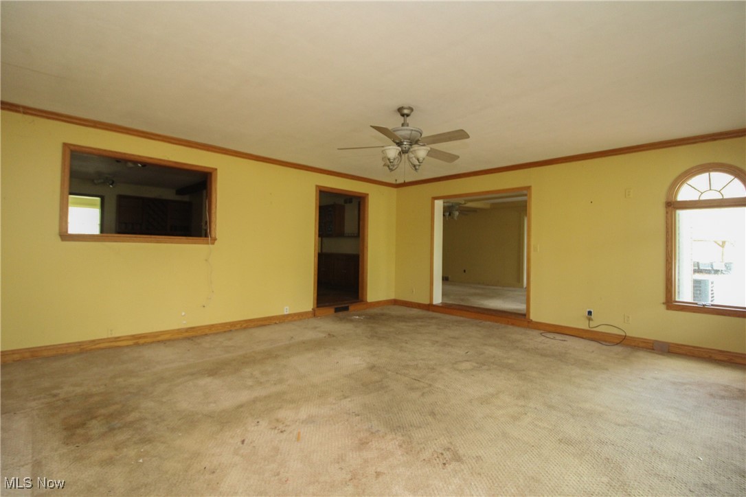 5683 Chestnut Ridge Road, Hubbard, Ohio image 6