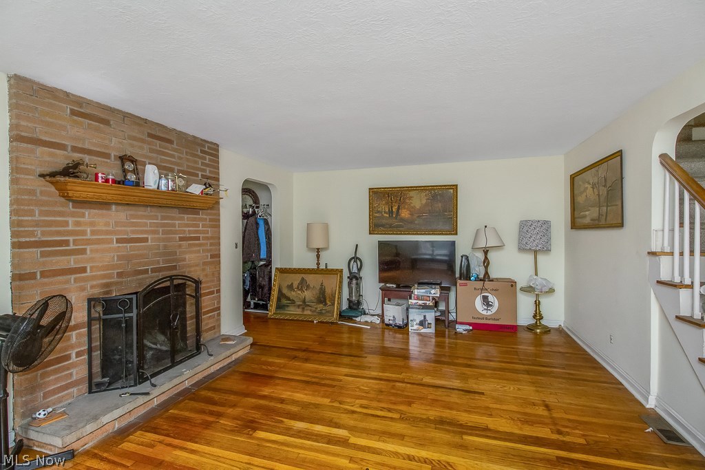 West View Realty Co West View - Residential