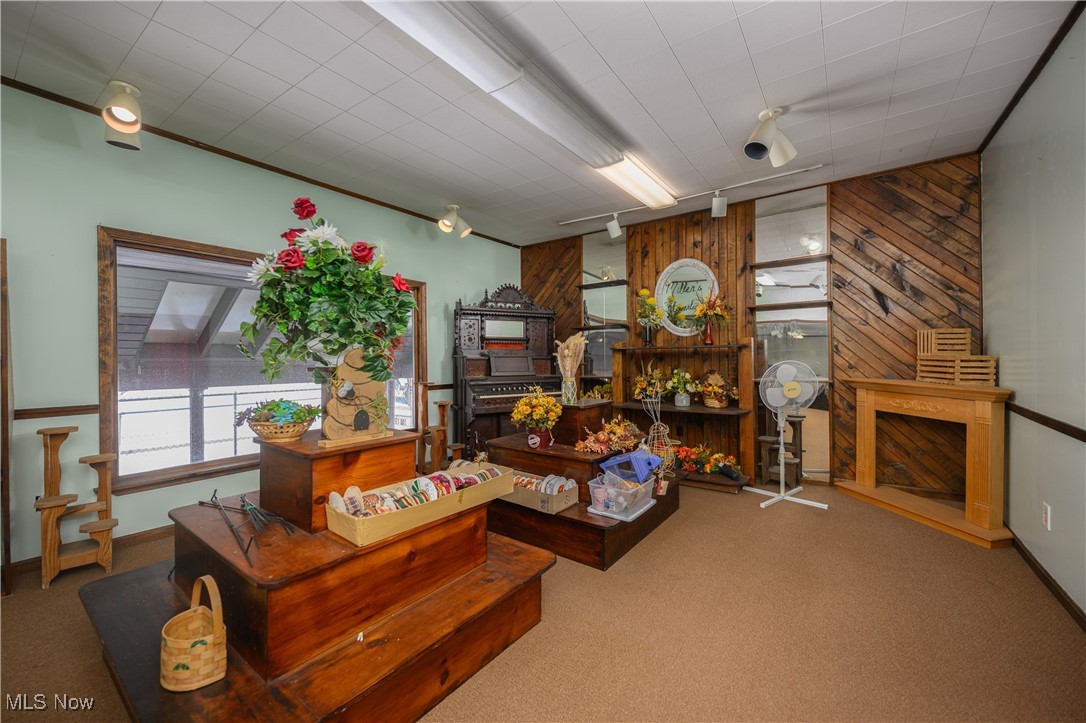 City/Alliance First Ward - Commercial Sale