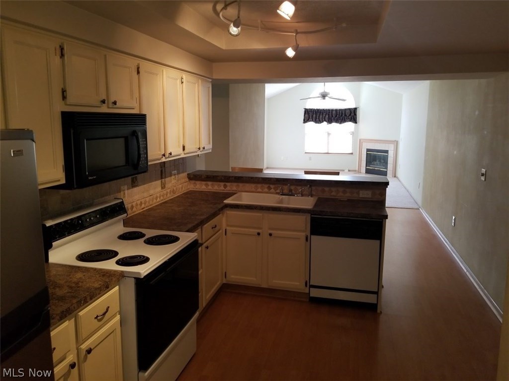 Villas At Jefferson Pointe - Residential