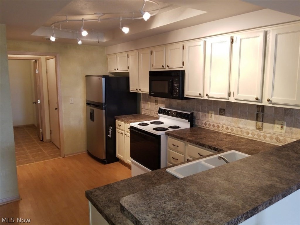 Villas At Jefferson Pointe - Residential