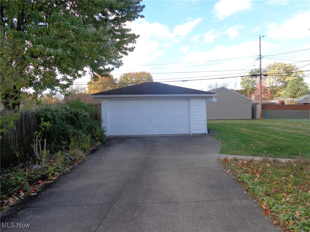 7588 Sleepy Hollow Drive