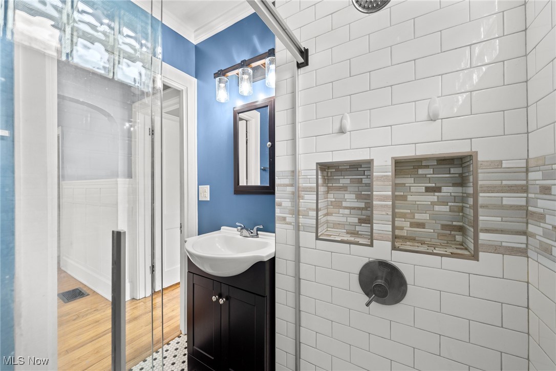 1012 Orlen Avenue, Cuyahoga Falls, Ohio image 31