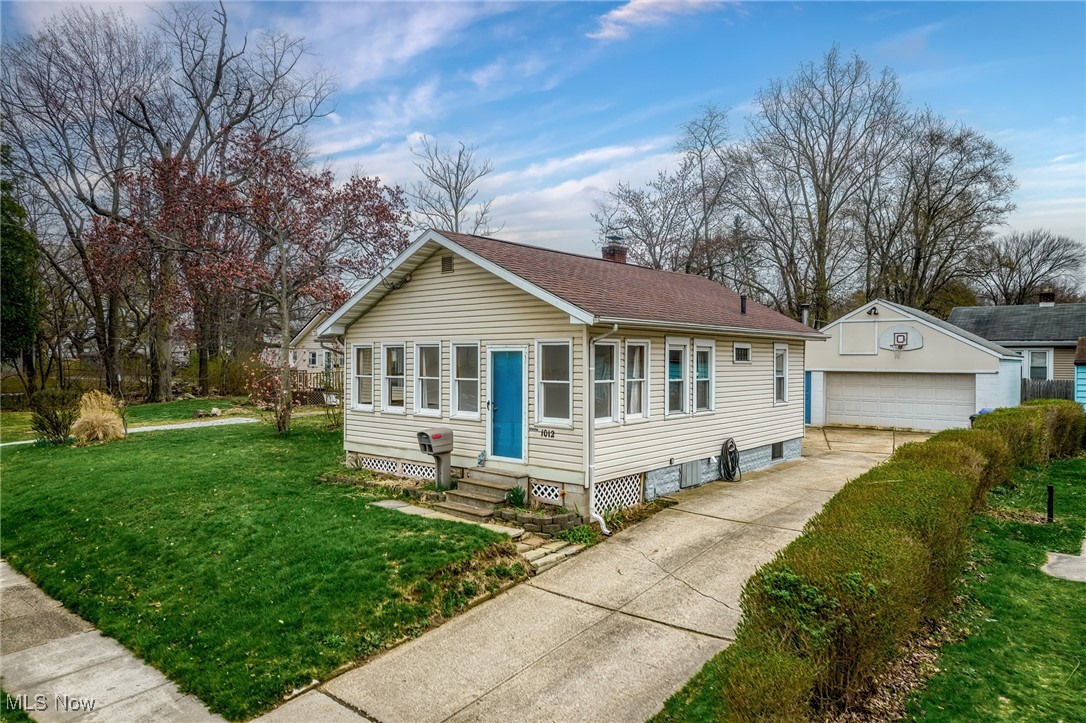 1012 Orlen Avenue, Cuyahoga Falls, Ohio image 2