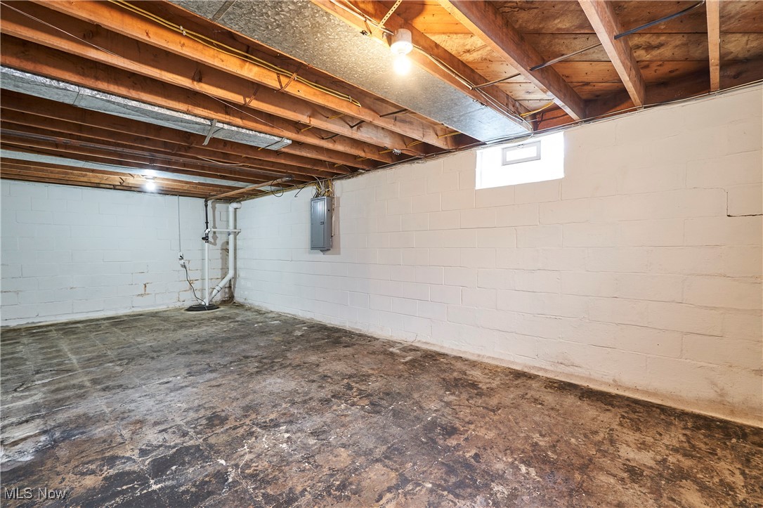 206 Benson Road, Akron, Ohio image 22