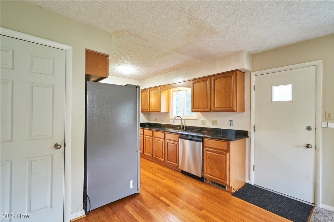 206 Benson Road, Akron, Ohio image 7