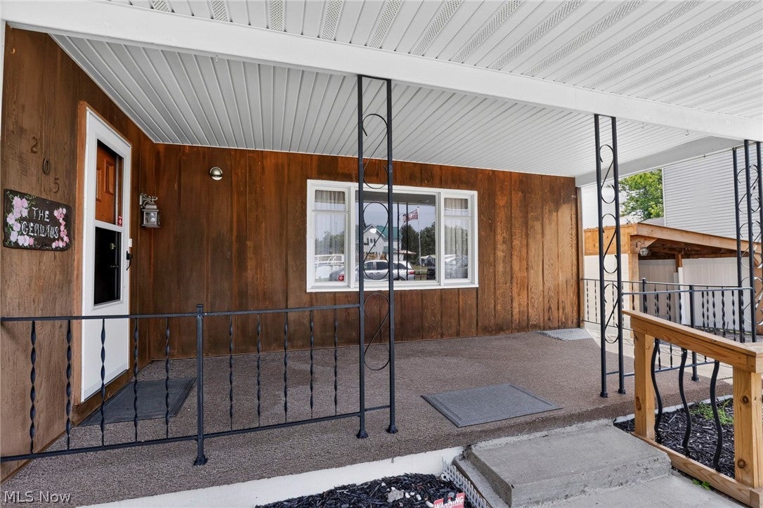 205 Leatherwood Street