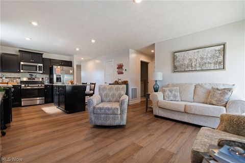 Tiny photo for 1011 Sunrise Way, Akron, OH 44312 (MLS # 5187062)