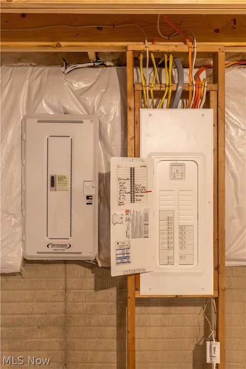 Tiny photo for 1011 Sunrise Way, Akron, OH 44312 (MLS # 5187062)