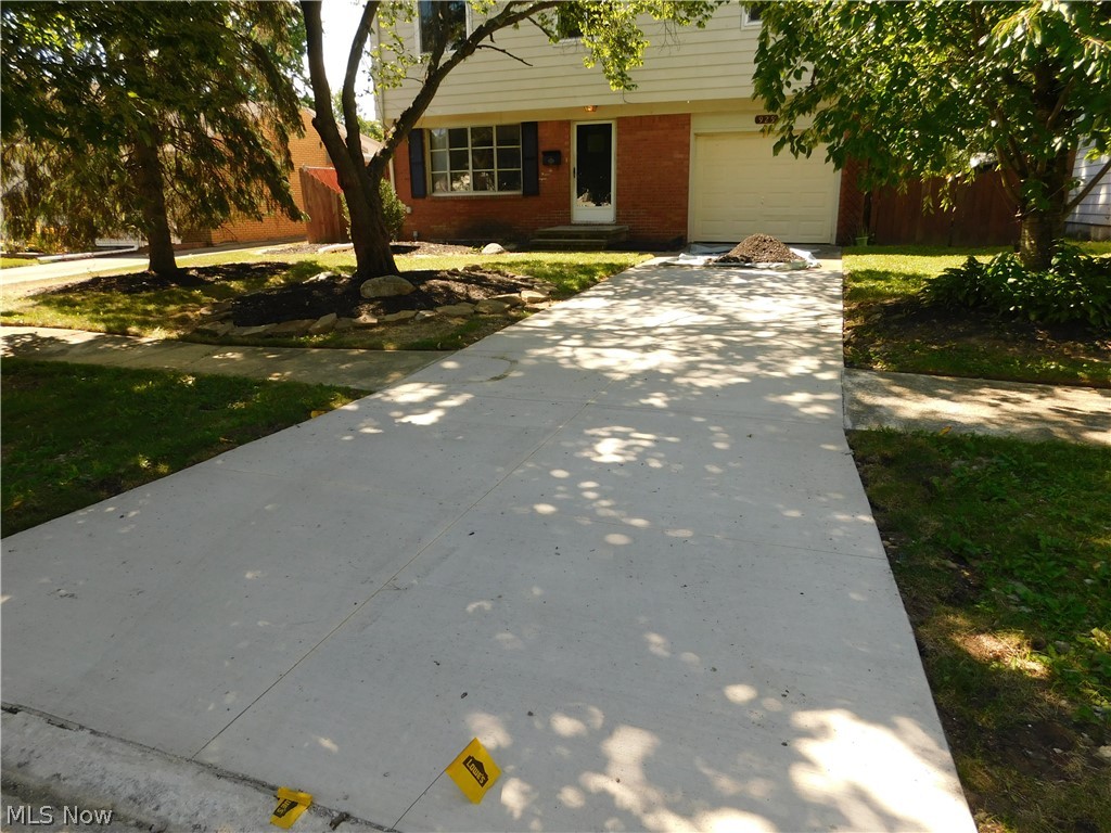 Abbe Knolls - Residential