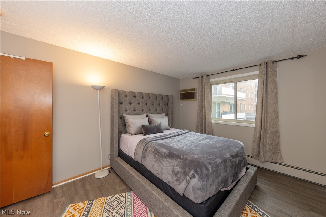 Pinecrest - Residential
