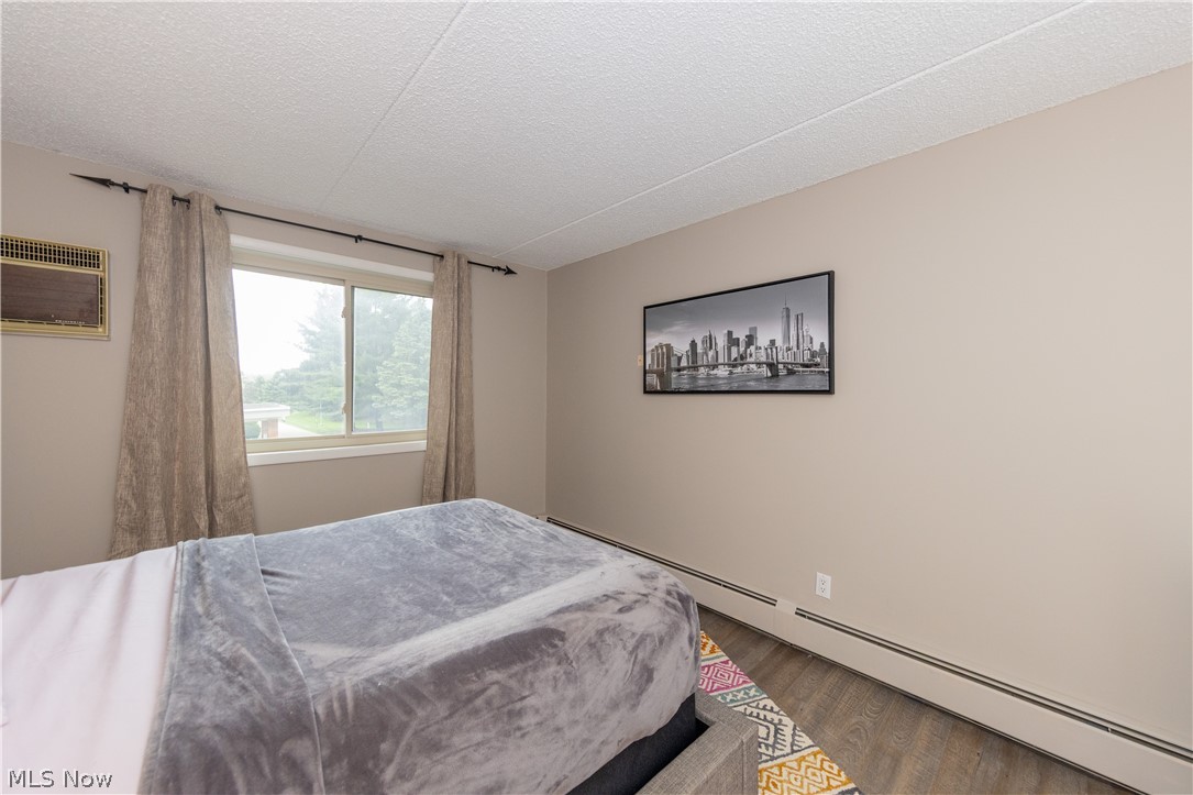 Pinecrest - Residential