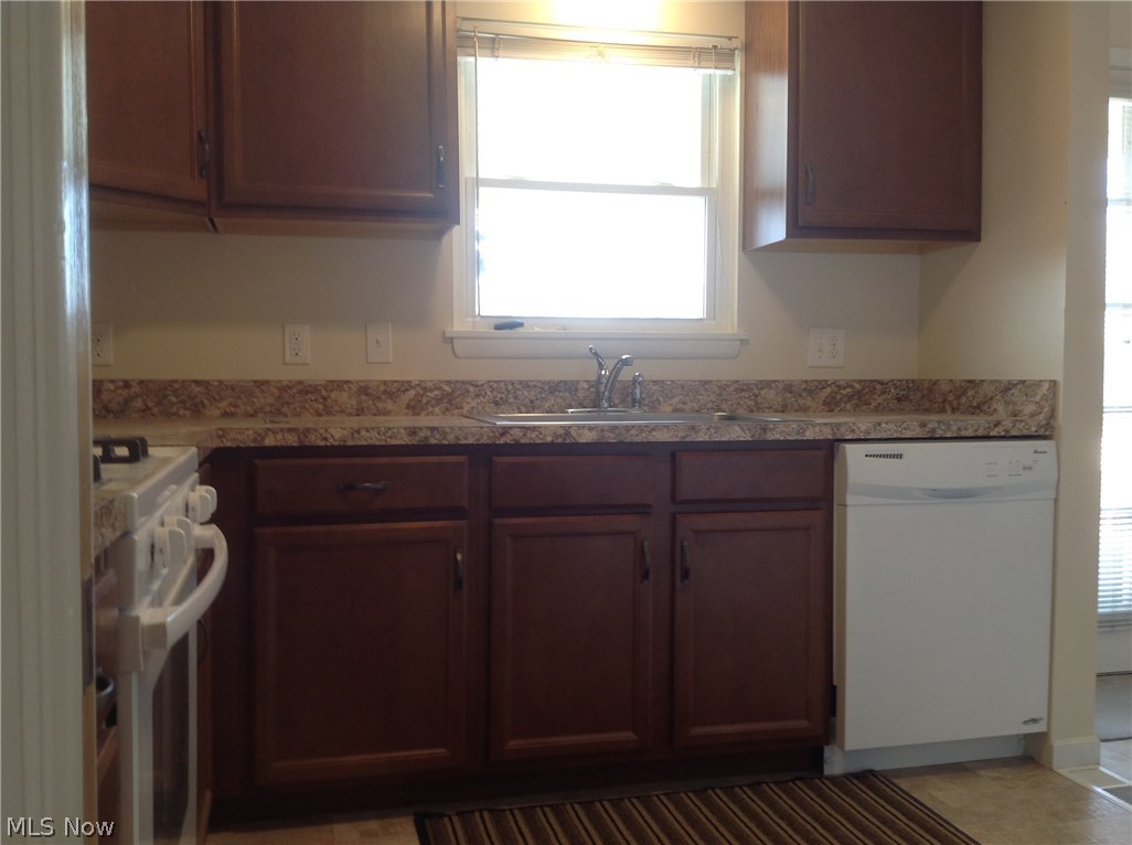 Bedford Park Est #1 - Residential