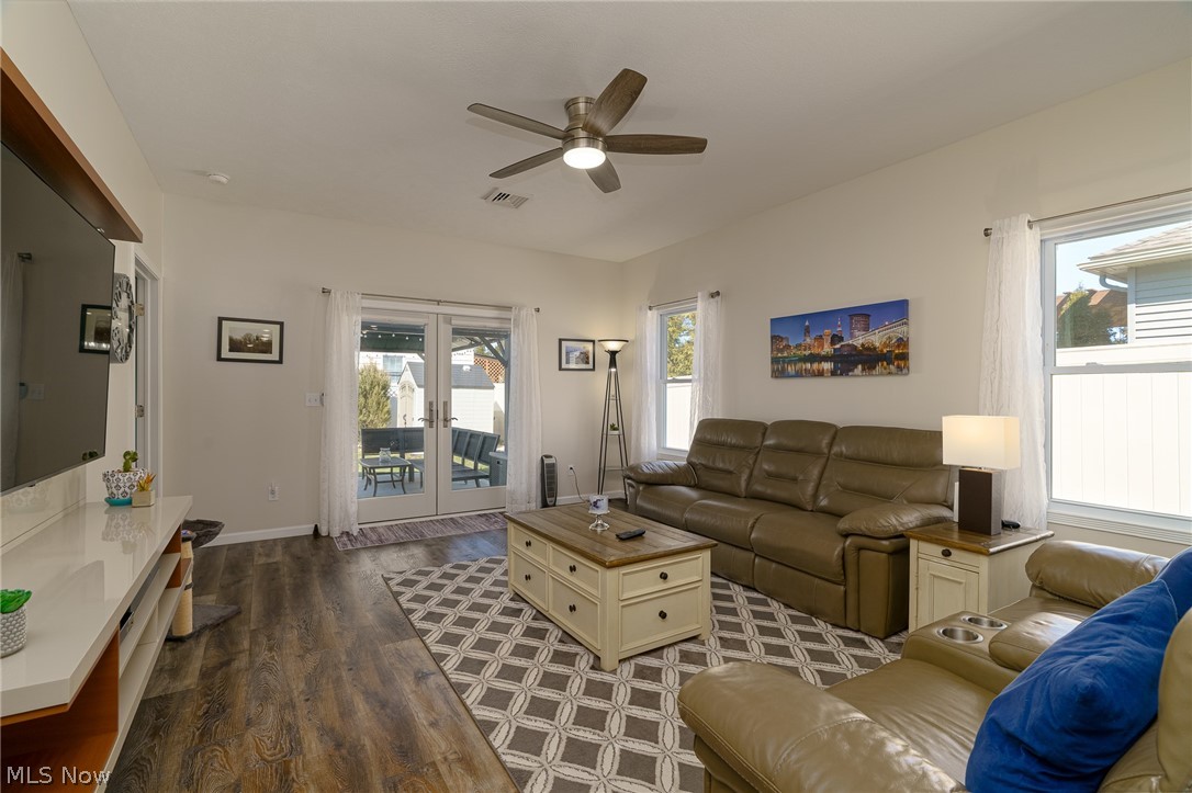 S H Kleinman Realty Cos Briar - Residential