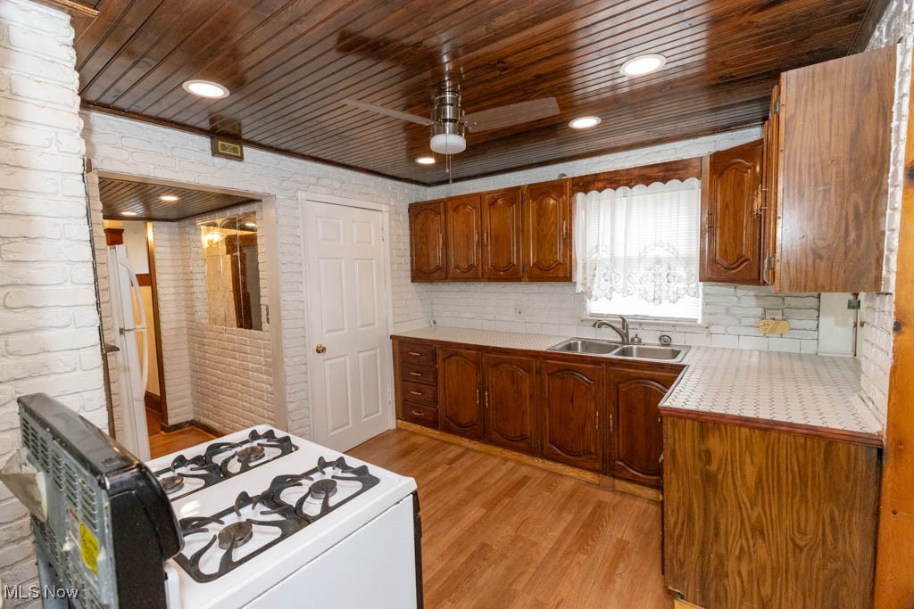 Hill Crest - Residential