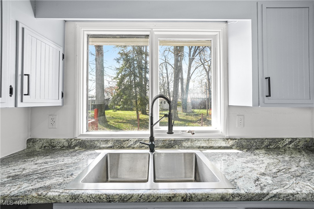 1691 Arthur Drive, Warren, Ohio image 3