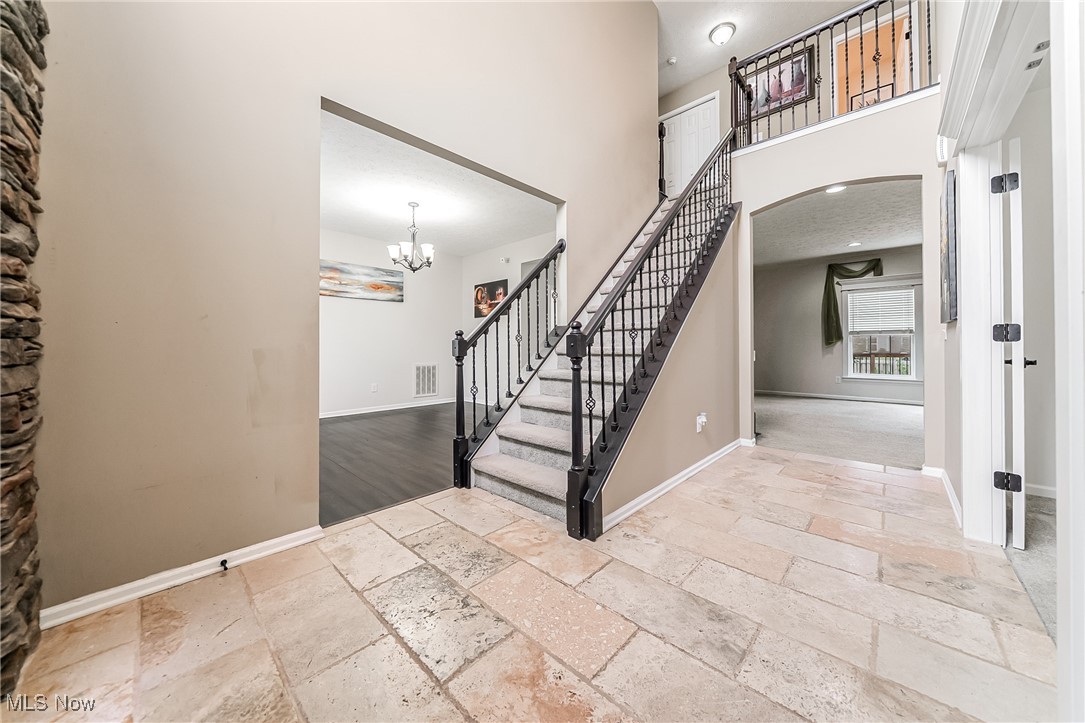 9094 Franklin Drive