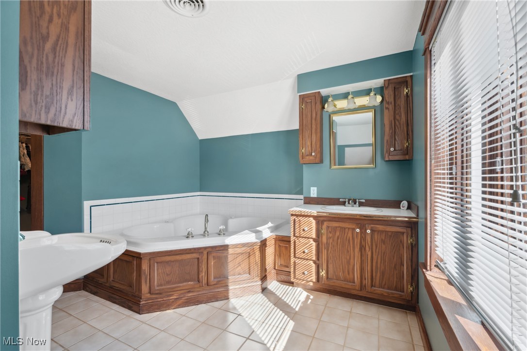 6630 Market Avenue, Canton, Ohio image 14