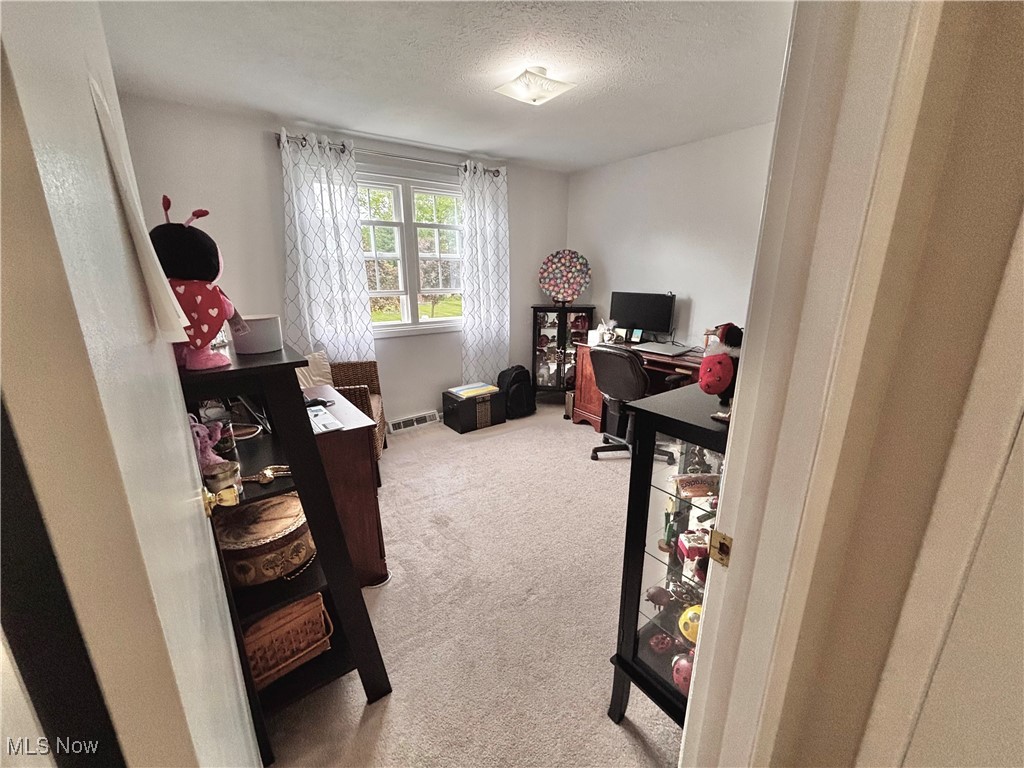 23593 Carriage Lane, North Olmsted, Ohio image 36