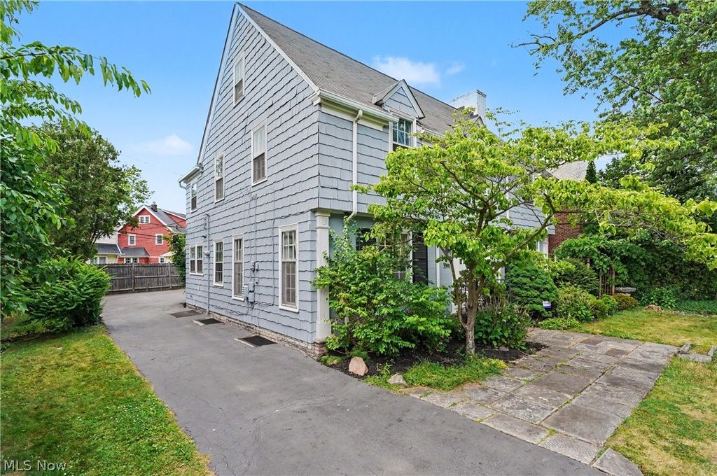 Photo of 3396 Dorchester Road, Shaker Heights, OH 44120 (MLS # 5216779)