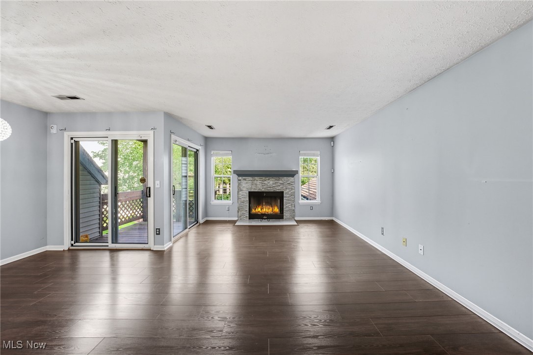 Crossings Resid Condos Ltd - Residential