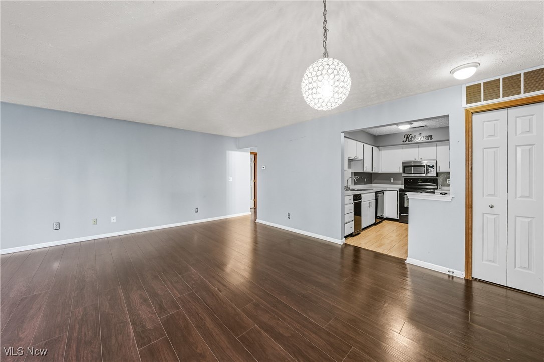 Crossings Resid Condos Ltd - Residential