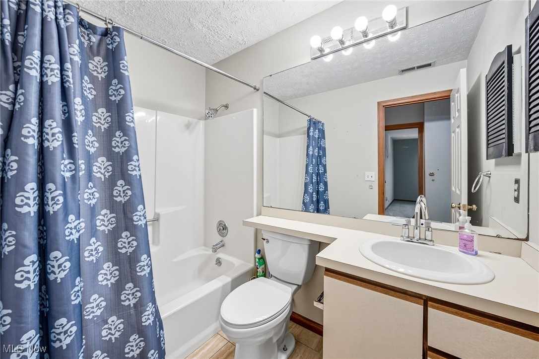 Crossings Resid Condos Ltd - Residential