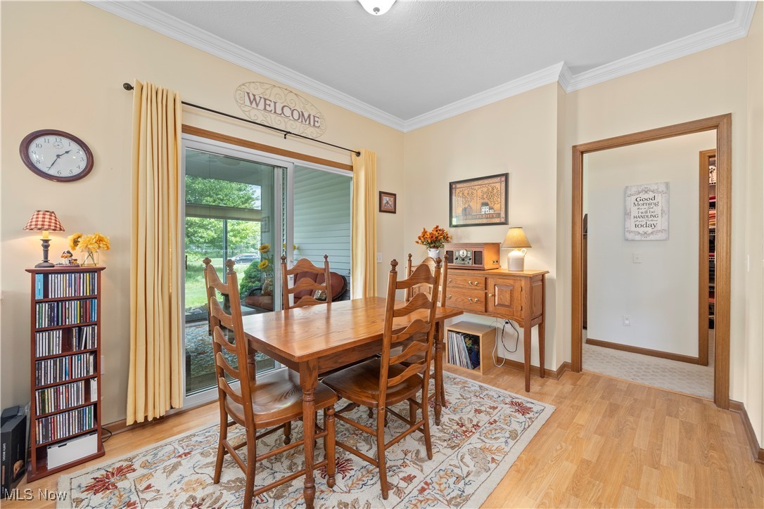 2201 Langford Lane, Avon, Ohio image 11