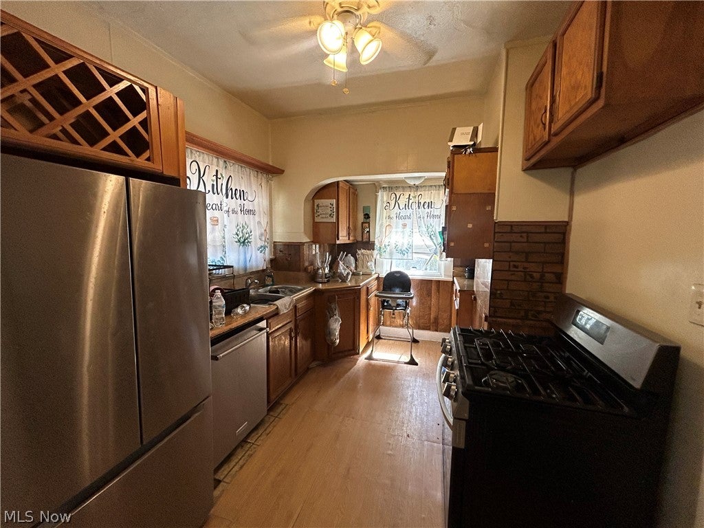 1105 E 144th Street