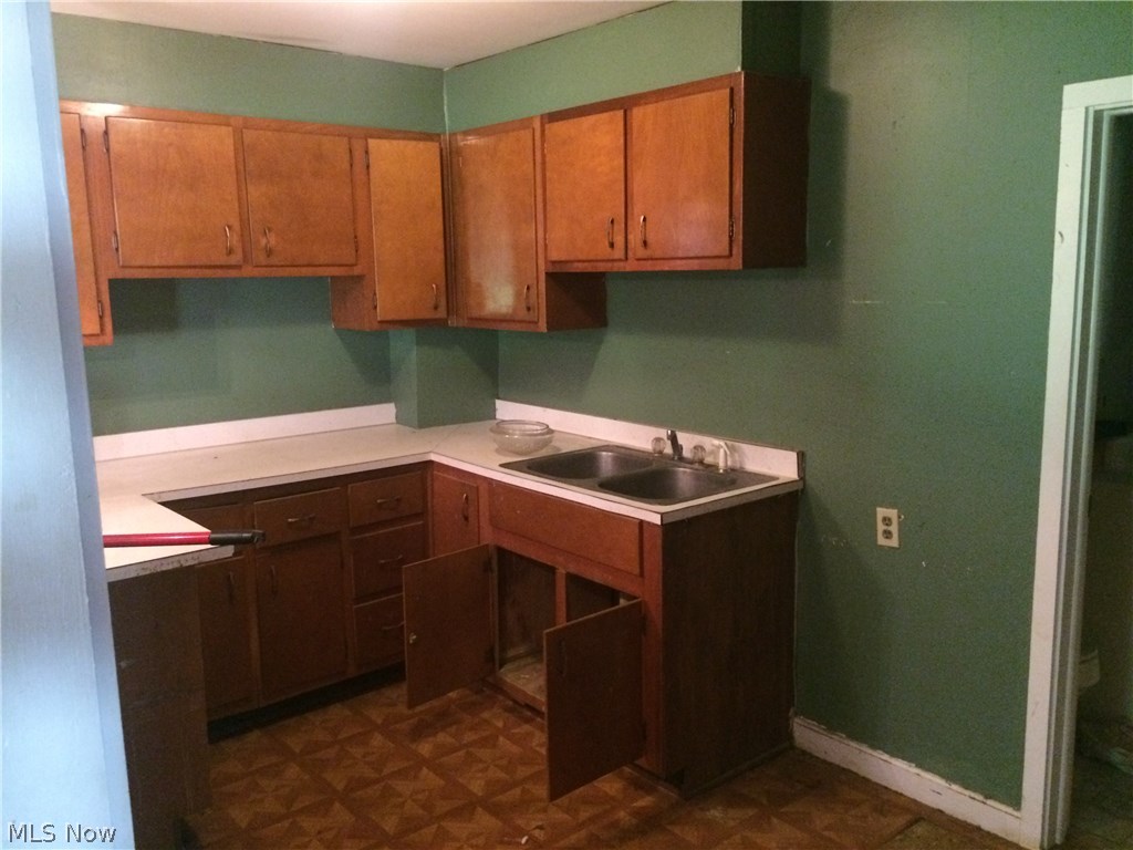 Connecticut Western Reserve - Residential