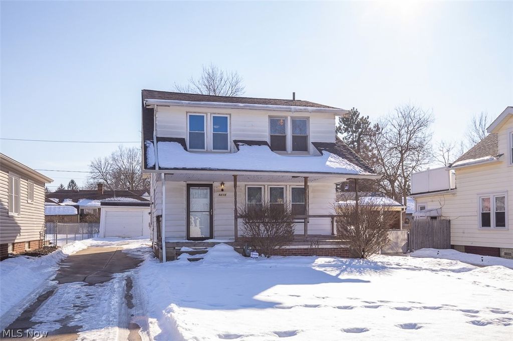 Photo of 9215 Pinegrove Avenue, Parma, OH 44129 (MLS # 5186482)