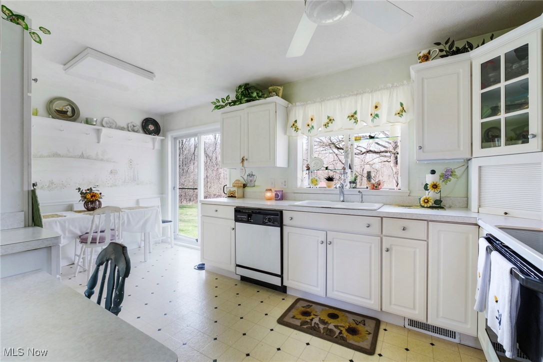 1101 Johnson Plank Road, Warren, Ohio image 2