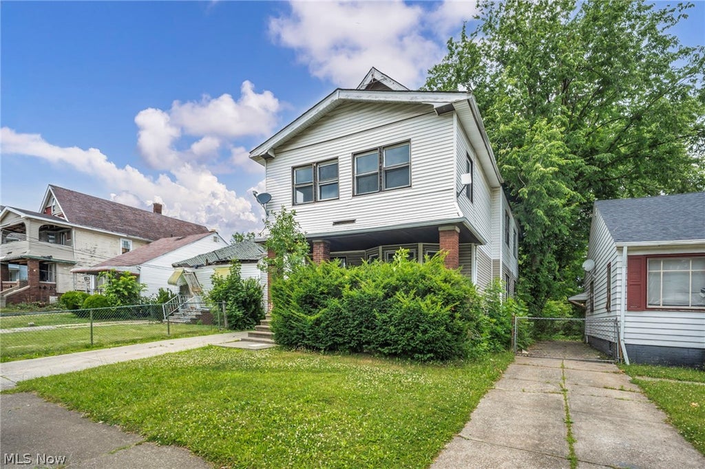 Photo of 11717 Gay Avenue, Cleveland, OH 44105 (MLS # 5220454)