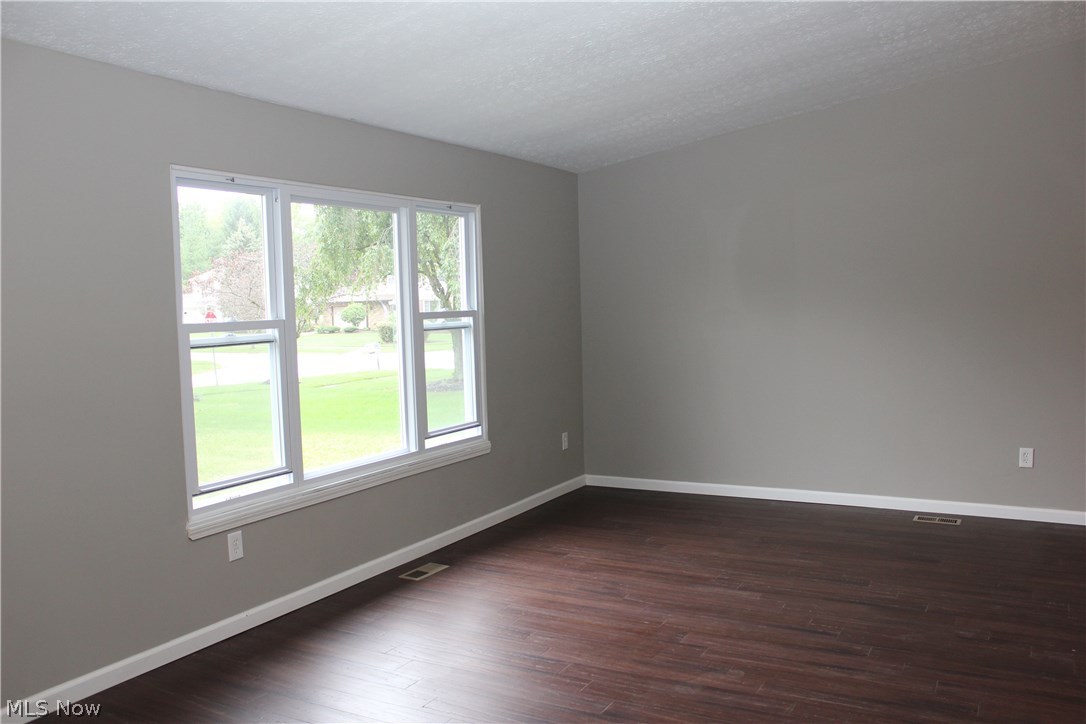 Drake Estates 04 - Residential