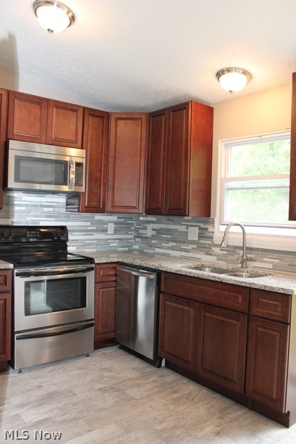 Drake Estates 04 - Residential