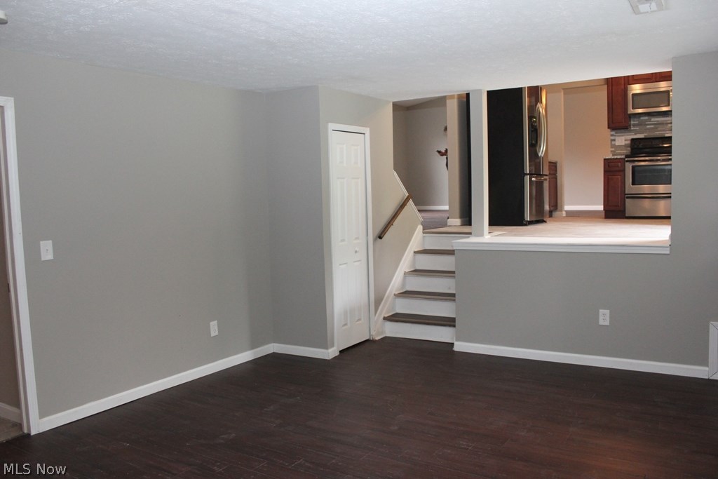 Drake Estates 04 - Residential