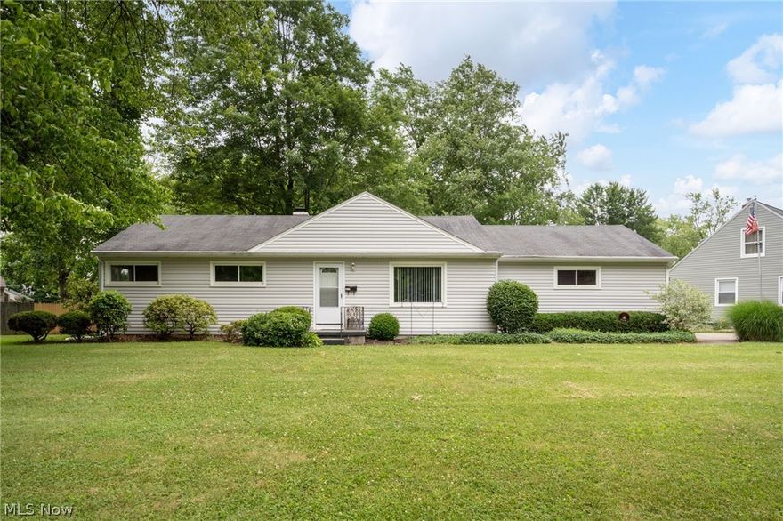 New to the market! A wonderful 3 bedroom home with many nice features. Attached 2- car garage, a private backyard and close to shopping.