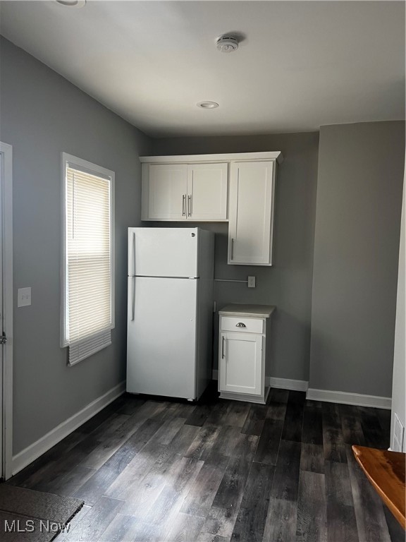 Lakewood, Ohio 44107, United States, 3 Bedrooms Bedrooms, ,2 BathroomsBathrooms,Residential,Active,80816