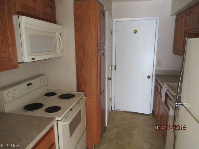 Oakbrook Condo - Residential